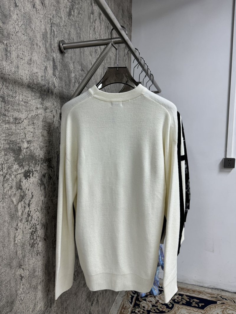 Bv*b*rry sweaters